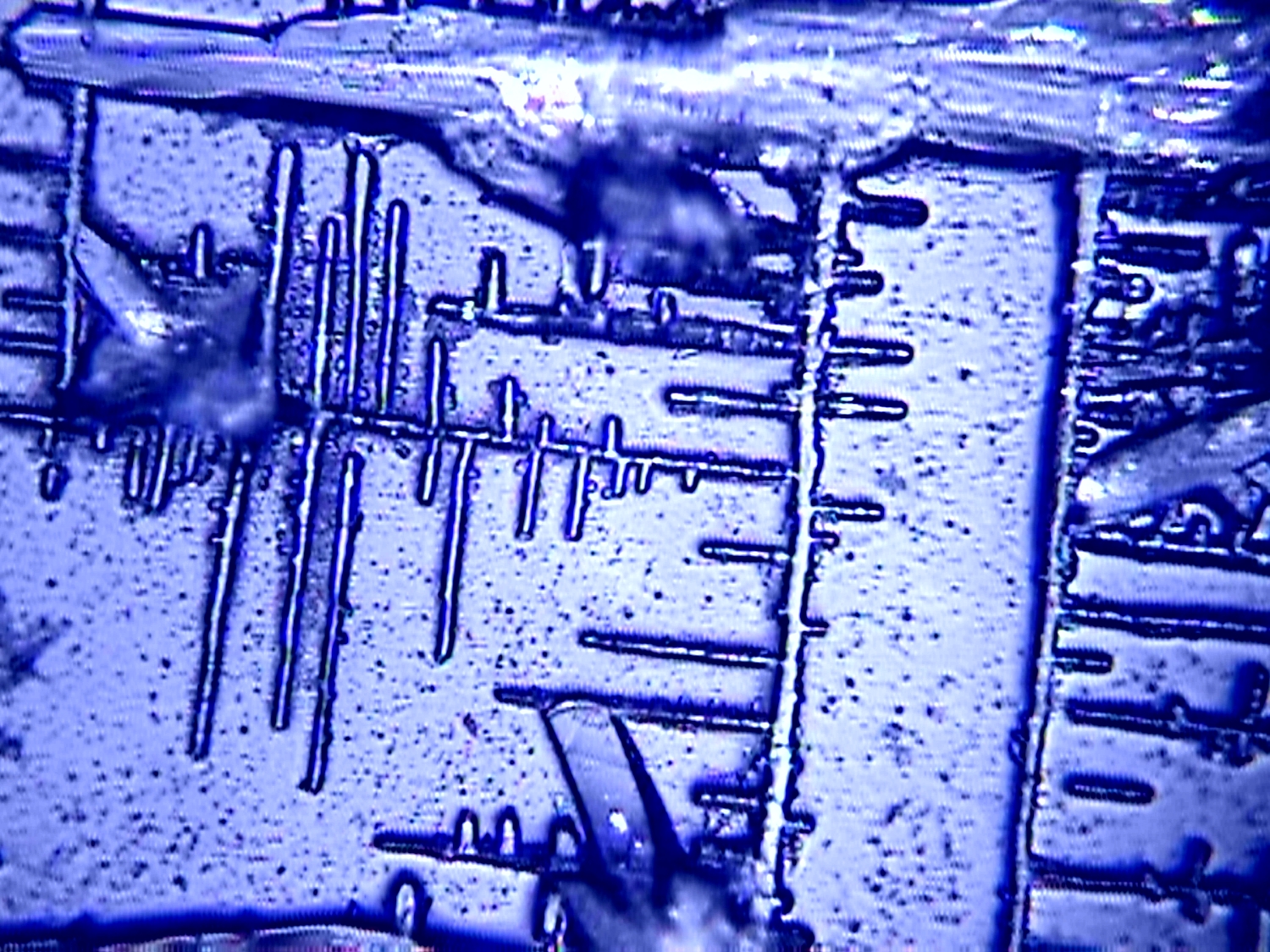 Foto eines Kristalls ohne aqua blue nach der Hagalis Methode